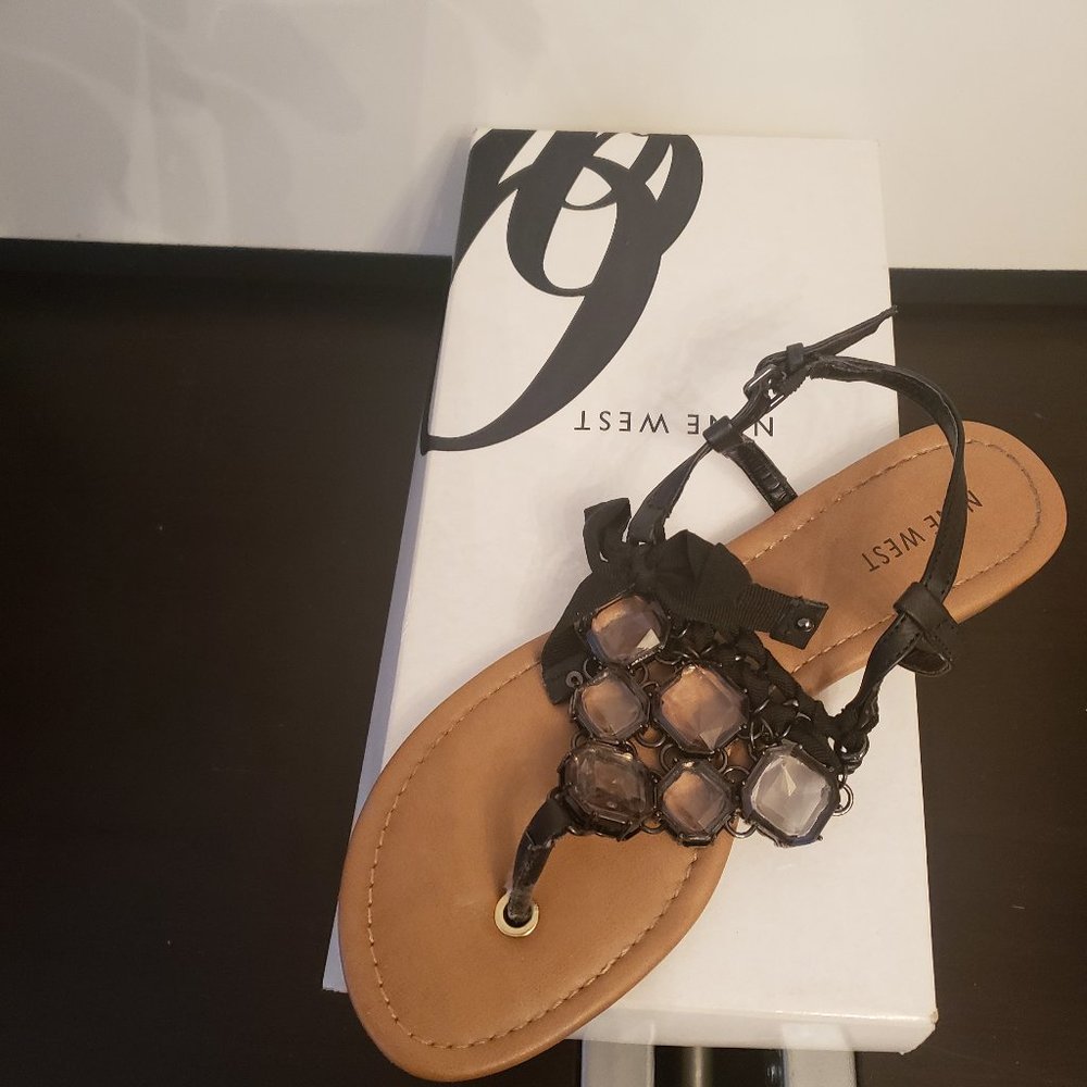 Ladies sandals